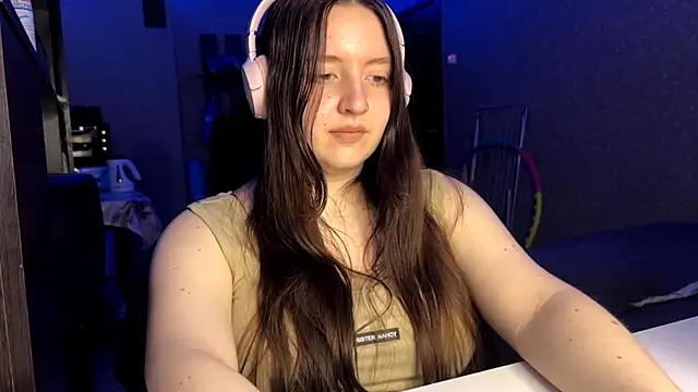 Snapshot of LauretteRagar chatting on October 17, 2025, 4:42 pm LauretteRagar online show from October 17, 2025, 4:42 pm