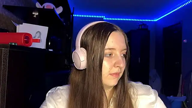 Snapshot of LauretteRagar chatting on September 16, 2025, 6:09 pm LauretteRagar online show from September 16, 2025, 6:09 pm