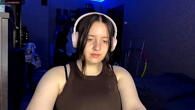 Snapshot of LauretteRagar chatting on October 16, 2025, 5:32 pm LauretteRagar online show from October 16, 2025, 5:32 pm