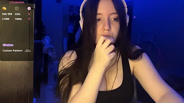 Snapshot of LauretteRagar chatting on October 3, 2025, 5:14 pm LauretteRagar online show from October 3, 2025, 5:14 pm