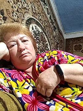 NikaLove49011 online show from October 1, 2025, 3:00 am