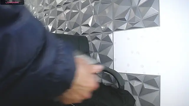 Vanessa 7  online show from November 28, 2025, 7:36 pm