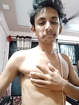 yung cplz online show from September 16, 2025, 1:12 pm