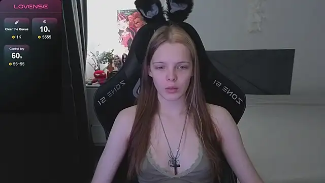 Luna Navy online show from September 24, 2025, 9:16 am