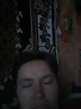 Romashka33011 online show from September 19, 2025, 7:23 am