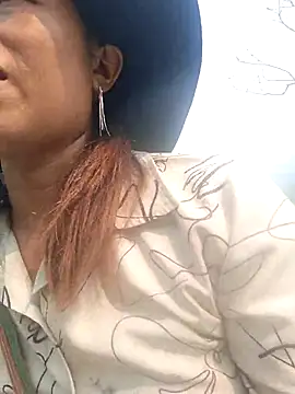 mo4mh online show from March 29, 2026, 2:46 am