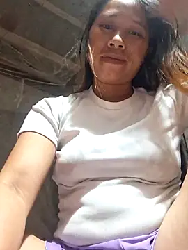 mo4mh online show from April 16, 2026, 10:12 pm