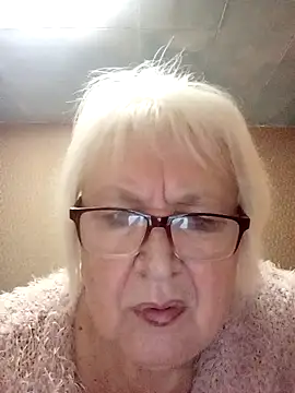 Alexia64231 online show from October 24, 2025, 5:34 pm