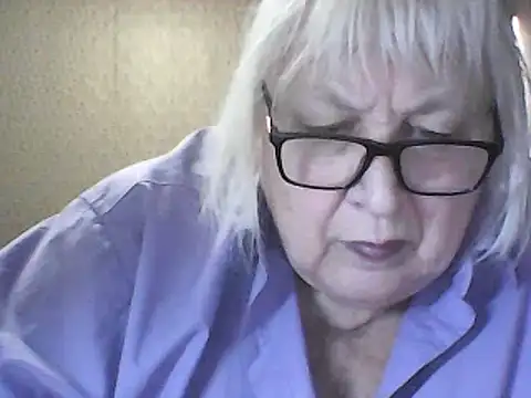 Alexia64231 online show from March 12, 2026, 4:40 am