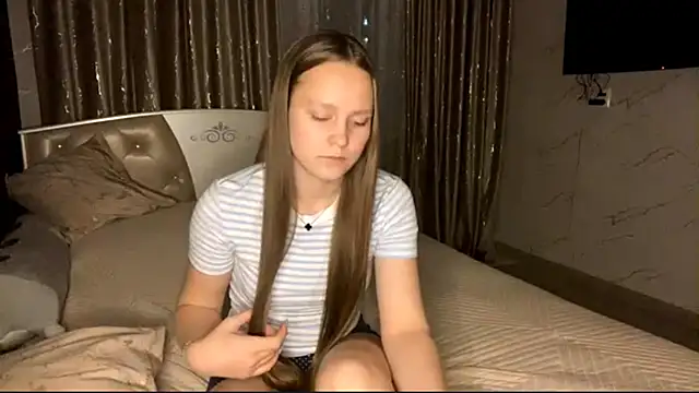 Snapshot of SoSweetGirl chatting on October 26, 2025, 12:16 pm SoSweetGirl online show from October 26, 2025, 12:16 pm