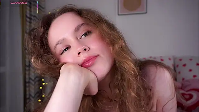 Snapshot of SusannaScholler chatting on May 3, 2026, 10:46 pm SusannaScholler online show from May 3, 2026, 10:46 pm