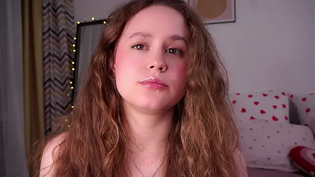 SusannaScholler online show from April 9, 2026, 10:16 pm