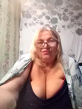 Snapshot of MargaritaSweet51 chatting on October 9, 2025, 9:04 pm MargaritaSweet51 online show from October 9, 2025, 9:04 pm