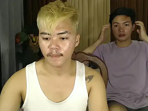 hot emman online show from April 15, 2026, 9:04 am