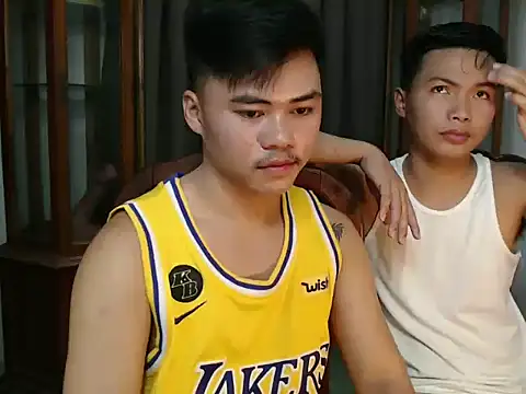 hot emman online show from September 11, 2025, 6:13 am