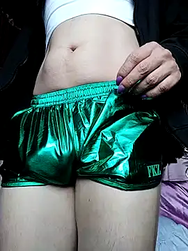 oxxy jean online show from October 29, 2025, 4:17 pm