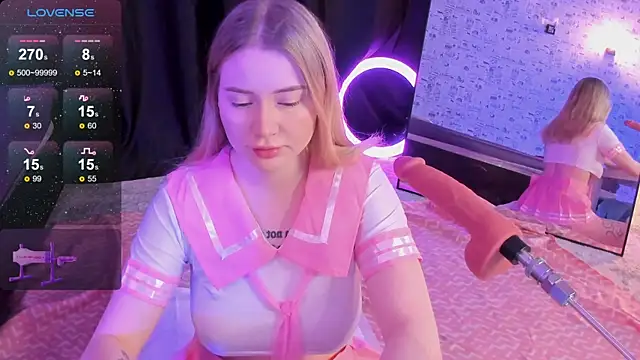 Lillie Berry online show from December 20, 2025, 4:48 am