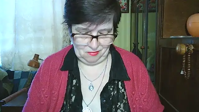 VeronicaGold511 online show from April 9, 2026, 7:03 am