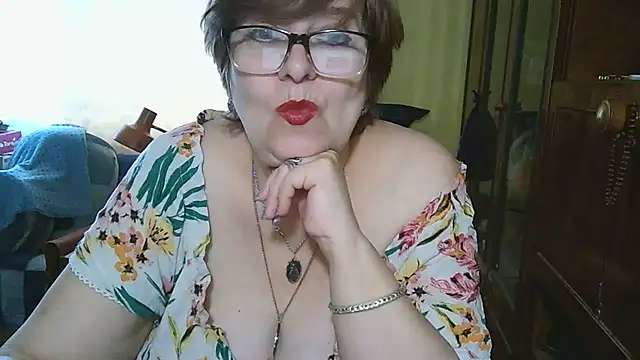 VeronicaGold511 online show from September 29, 2025, 7:15 am