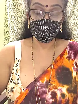 sweet-lotus online show from October 22, 2025, 9:46 pm