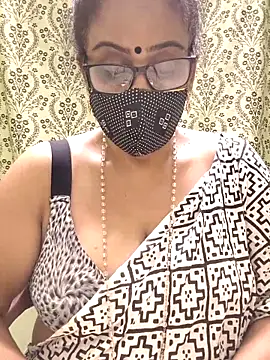 sweet-lotus online show from October 4, 2025, 6:20 pm