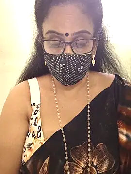 sweet-lotus online show from October 1, 2025, 7:18 pm