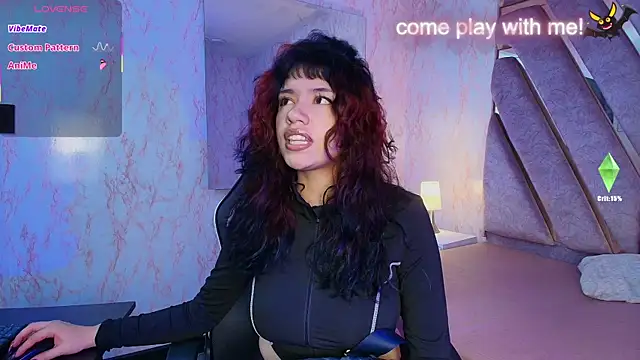Snapshot of redd_pandaa chatting on May 5, 2026, 3:20 am redd pandaa online show from May 5, 2026, 3:20 am