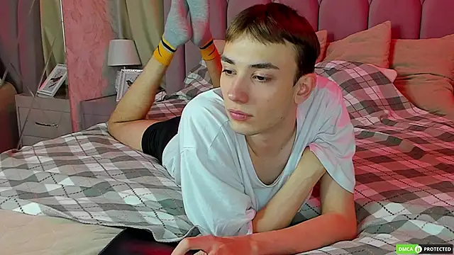 FelixCurtis online show from September 14, 2025, 7:14 pm