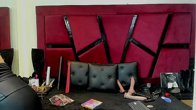 AlliceJelany online show from September 10, 2025, 7:13 pm