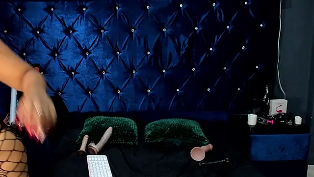 AlliceJelany online show from September 18, 2025, 3:53 am