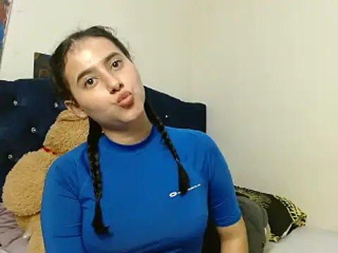 vikysexy283 online show from October 22, 2025, 3:17 am