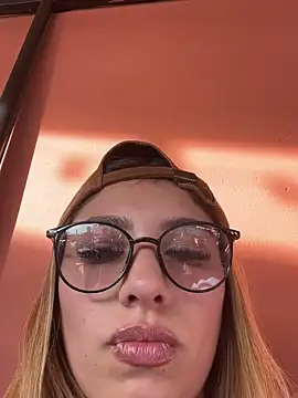 AriaBliss- online show from November 7, 2025, 9:30 pm