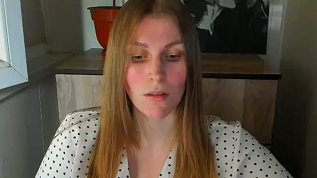 Snapshot of JuliaMuuun chatting on July 16, 2026, 9:01 pm JuliaMuuun online show from July 16, 2026, 9:01 pm
