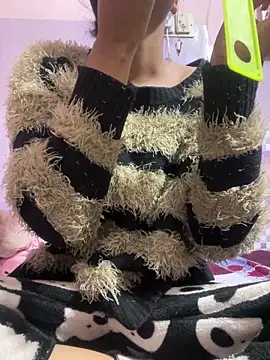 Snapshot of Sandhya_77 chatting on January 17, 2026, 6:17 am Sandhya 77 online show from January 17, 2026, 6:17 am