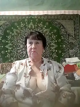 CrystalLime6411 online show from October 1, 2025, 11:03 am