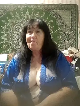 CrystalLime6411 online show from October 8, 2025, 7:03 pm