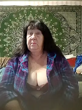 CrystalLime6411 online show from October 16, 2025, 4:21 am