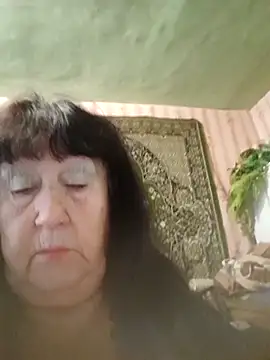 CrystalLime6411 online show from October 21, 2025, 9:52 am