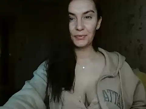 KatalinaQE online show from November 4, 2025, 5:22 am