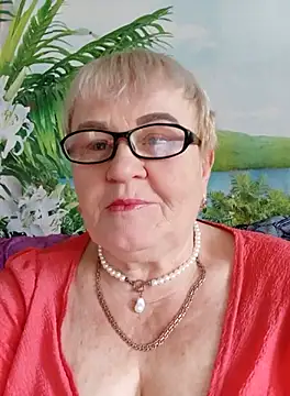 VioletSweet5566 online show from October 12, 2025, 10:27 am