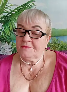 VioletSweet5566 online show from October 3, 2025, 9:00 am