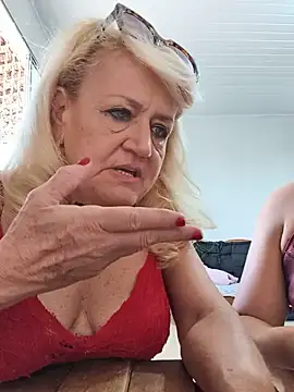 Snapshot of Belladama61 chatting on July 3, 2026, 10:55 am Belladama61 online show from July 3, 2026, 10:55 am