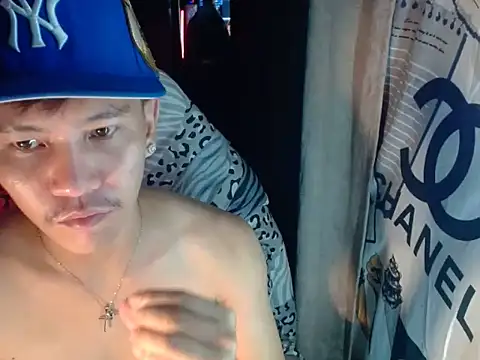 RalfAsian25 online show from July 28, 2026, 3:21 pm
