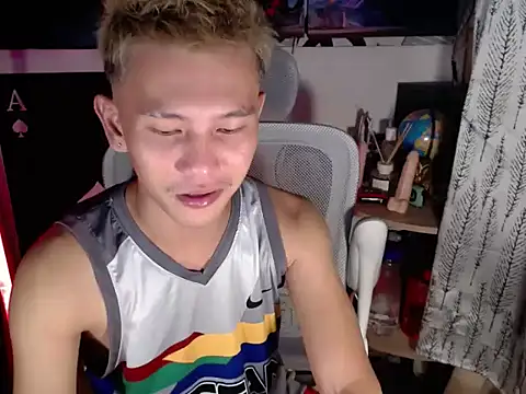 RalfAsian25 online show from April 7, 2026, 10:39 am