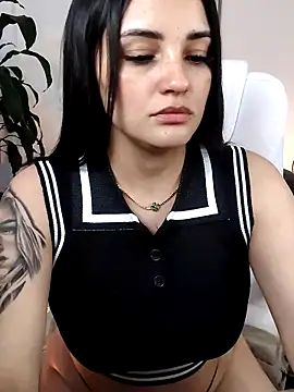 Julieta92  online show from March 16, 2026, 10:23 pm