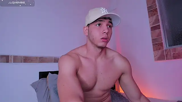 max valiant1 online show from October 21, 2025, 9:52 am