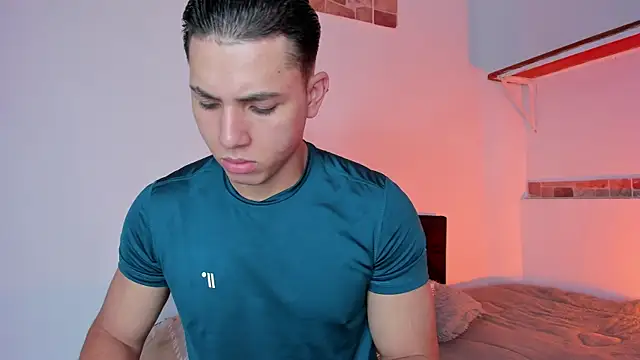 max valiant1 online show from September 24, 2025, 6:03 pm