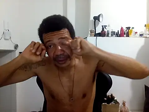 moreno25centimetro online show from October 7, 2025, 8:26 am