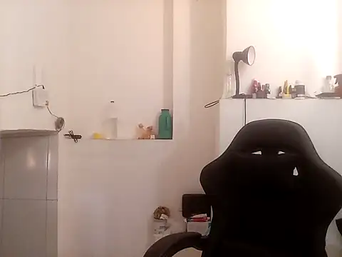 moreno25centimetro online show from September 17, 2025, 12:40 pm