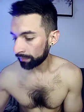 Enzo-wolf33 online show from October 5, 2025, 11:50 pm